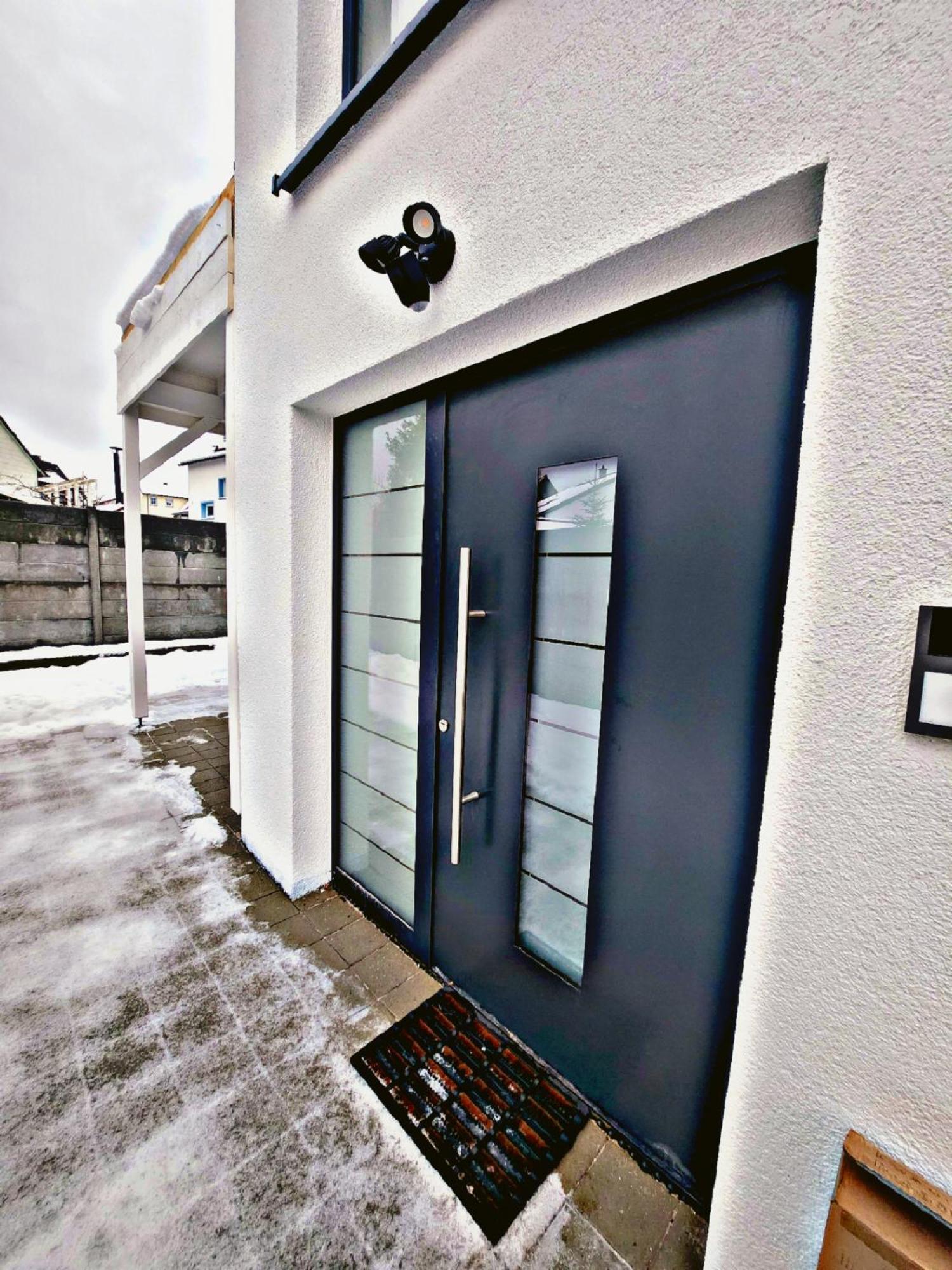 Lions Place Premium Apartments Executive Luxus Penthouse Inklusive Spa ハイデンハイム・アン・デア・ブレンツ エクステリア 写真